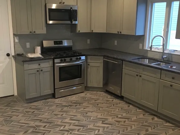 59 Miller Ave, Elmwood Park, NJ 07407