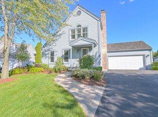 259 Mayflower Ct, Gurnee, IL 60031
