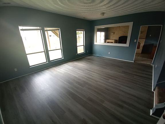 3rd image of 3837 Aberdeen Ct