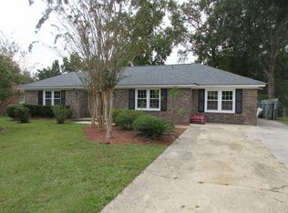 210 Mildred Ln, Ladson, SC 29456