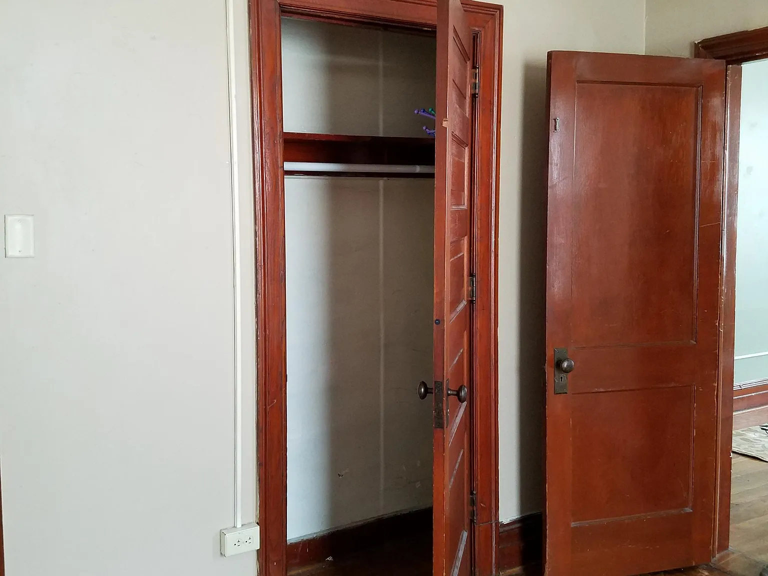 2 bed, 900 sqft, $1,100 — Photo 2
