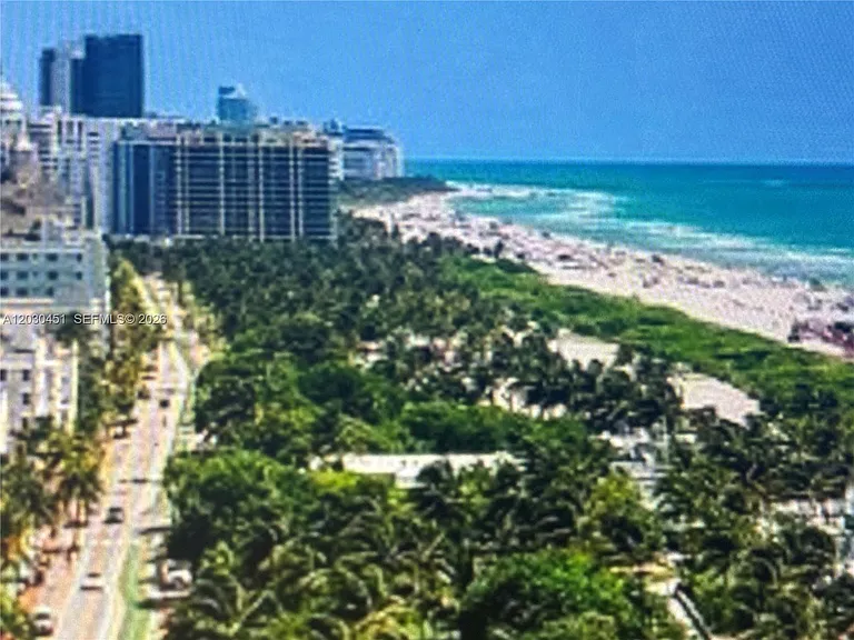 1390 Ocean Dr #302 — Photo 1