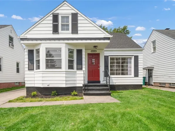 5178 Erwin St, Maple Heights, OH 44137