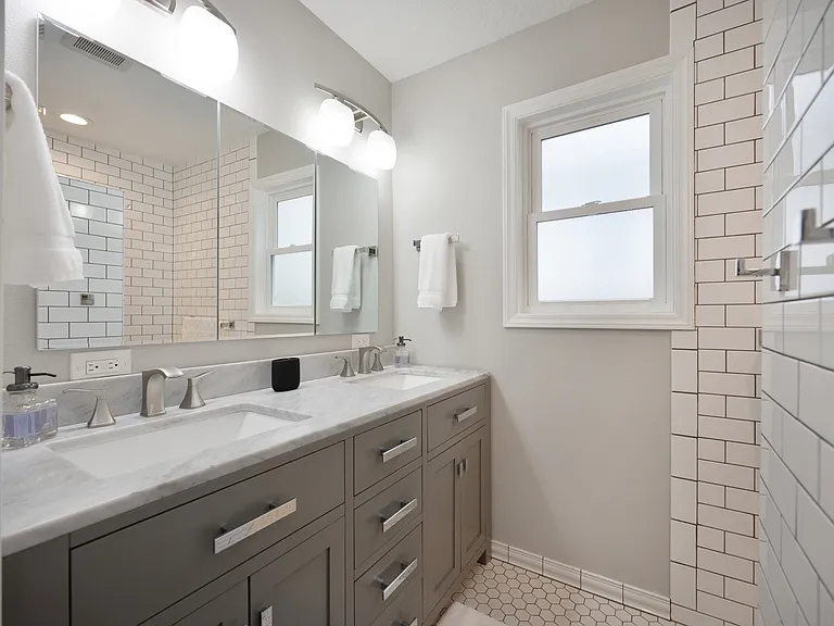 841 N 5th St — Photo 21