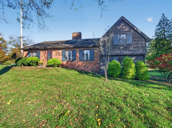53 Fruit Hill Dr, Chillicothe, OH 45601