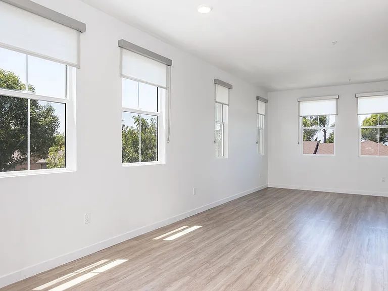 Trio Townhomes — Photo 10