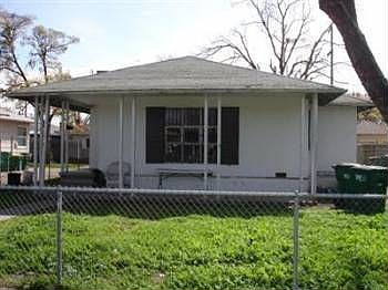 1st image of 1530 E 9th St