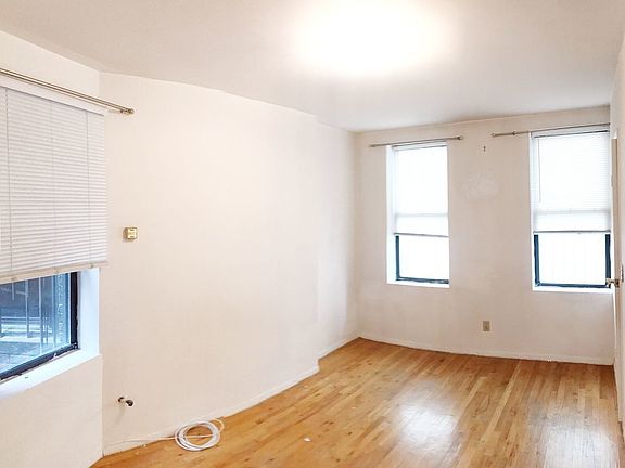3rd image of 263 1st Ave APT 4