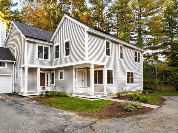 16 Holly Ct, Rockland, MA 02370