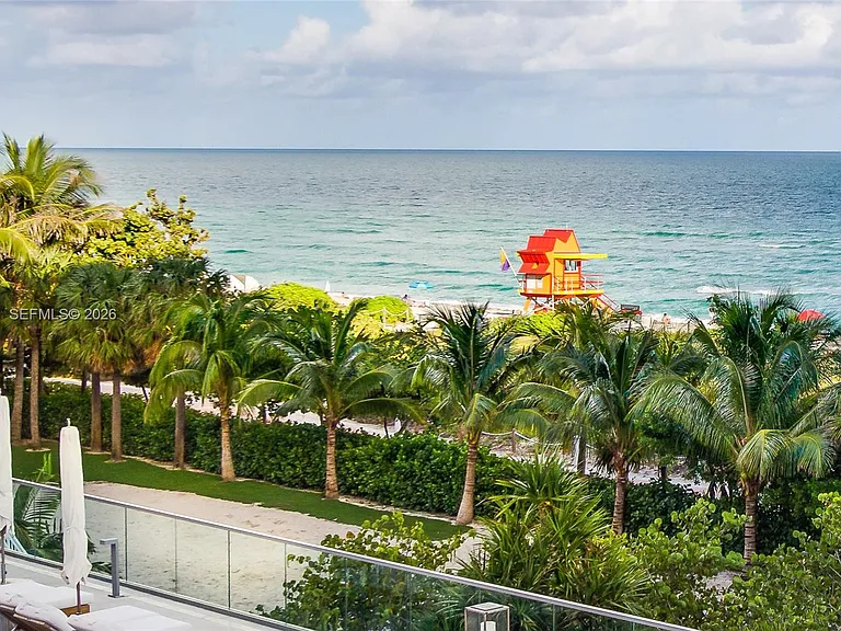 2301 Collins Ave #1026 — Photo 32