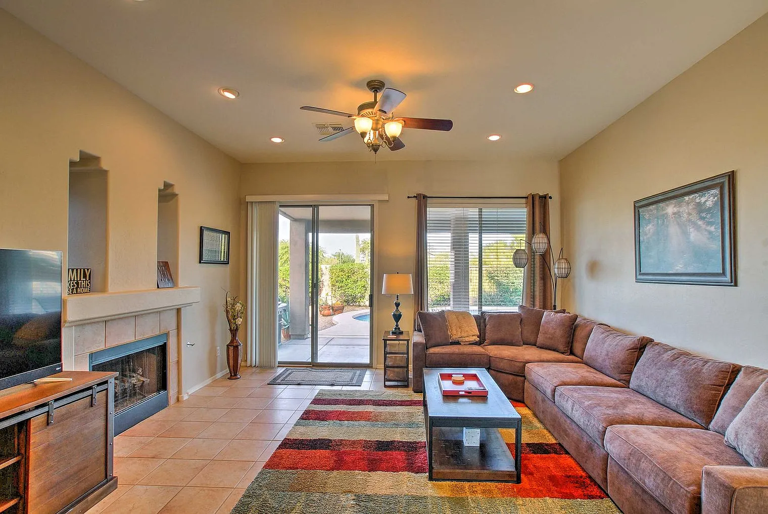 3 bed, 2.0 bath, 1646 sqft, $4,120 — Photo 1
