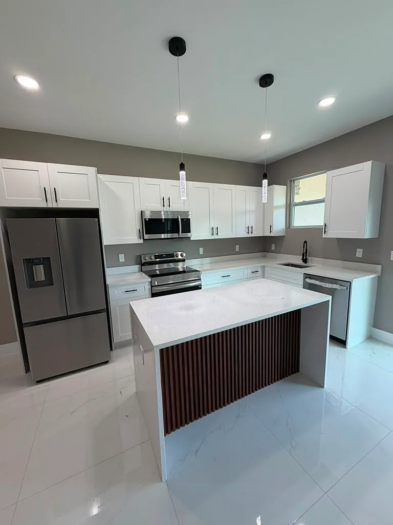 3 bed, 1600 sqft, $1,900 — Photo 4