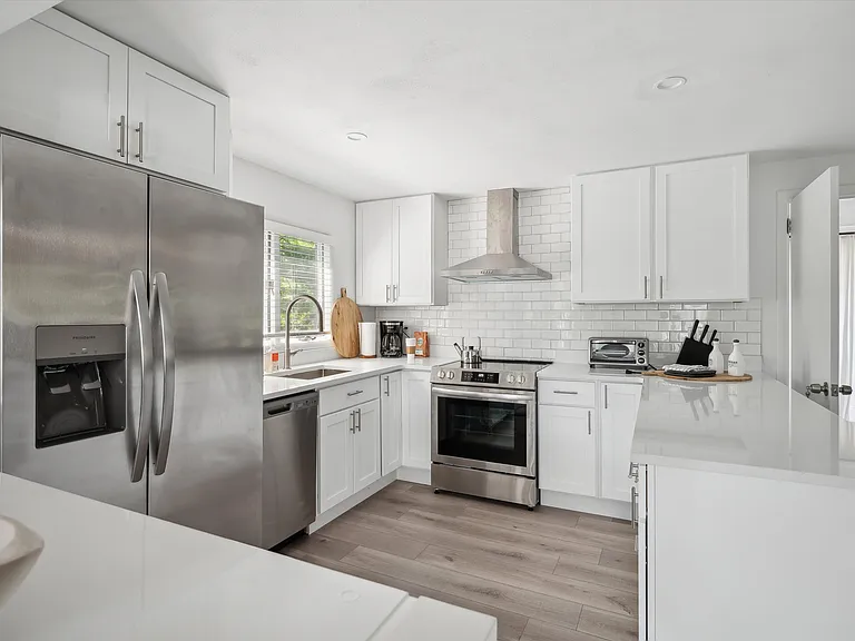 201 Cove Hollow Rd — Photo 13