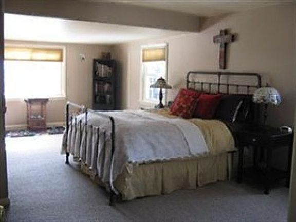 4th image of 11119 Langton Ave
