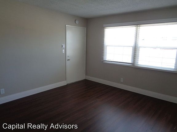 3rd image of 181 Argonne Ave APT 8