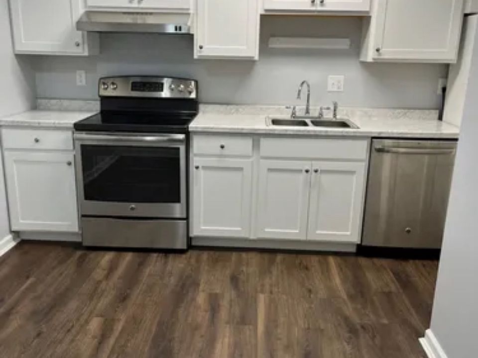 1st image of 5075 River Rd #1