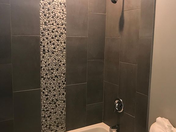 4th image of 82 Dakota St #2