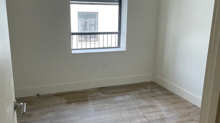Rented by Nooklyn NYC LLC | media 42