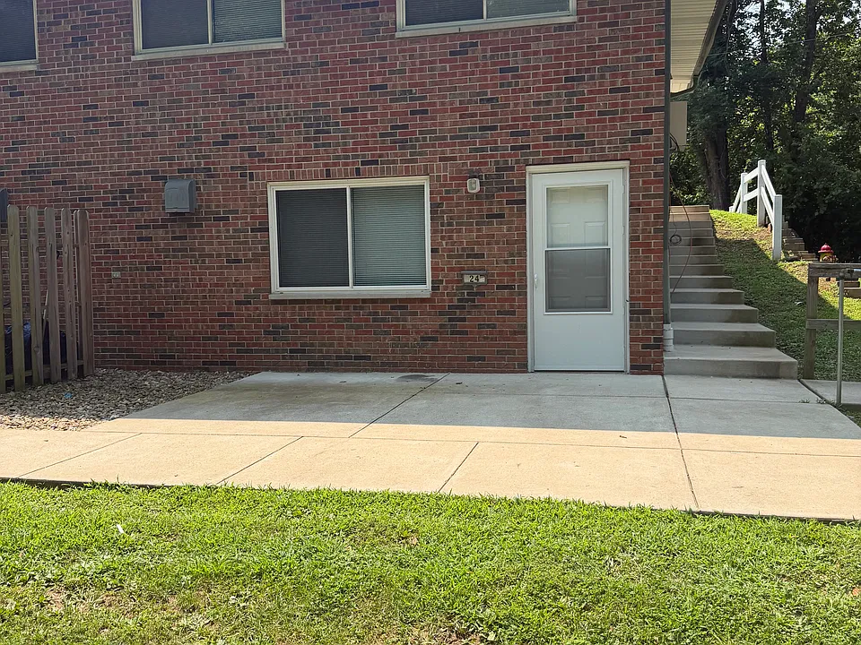 440 Feicht Dr #24