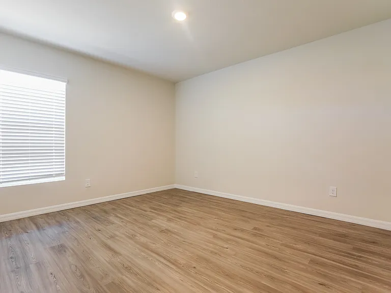 7183 Batavia St — Photo 10