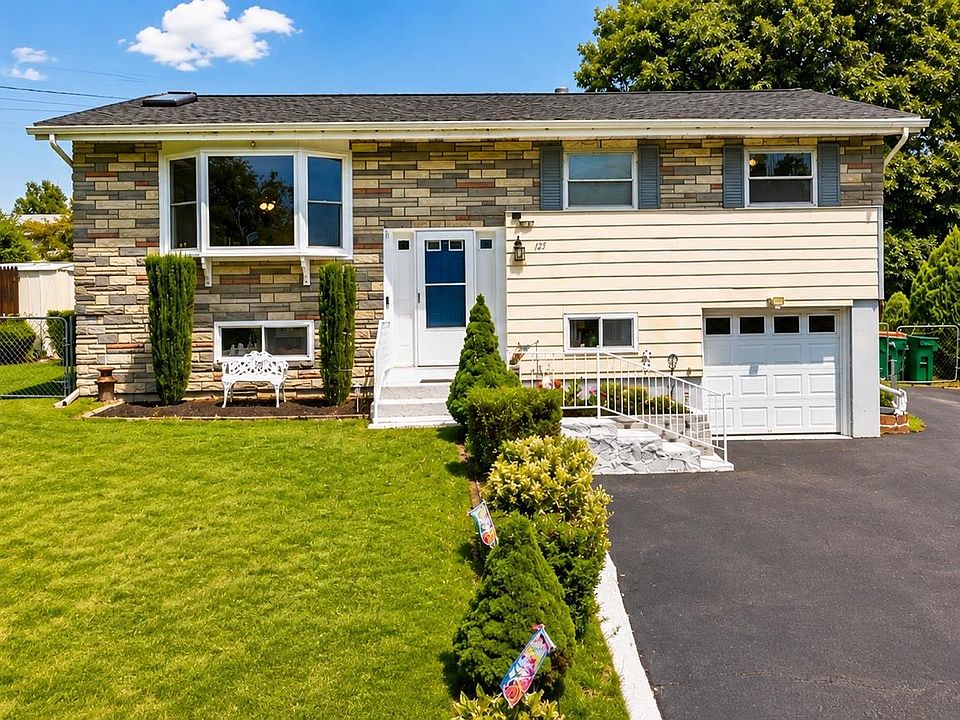 1st image of 125 Riverview Drive