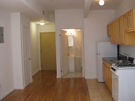 Rented by J Misrahi Realty Corp | media 14