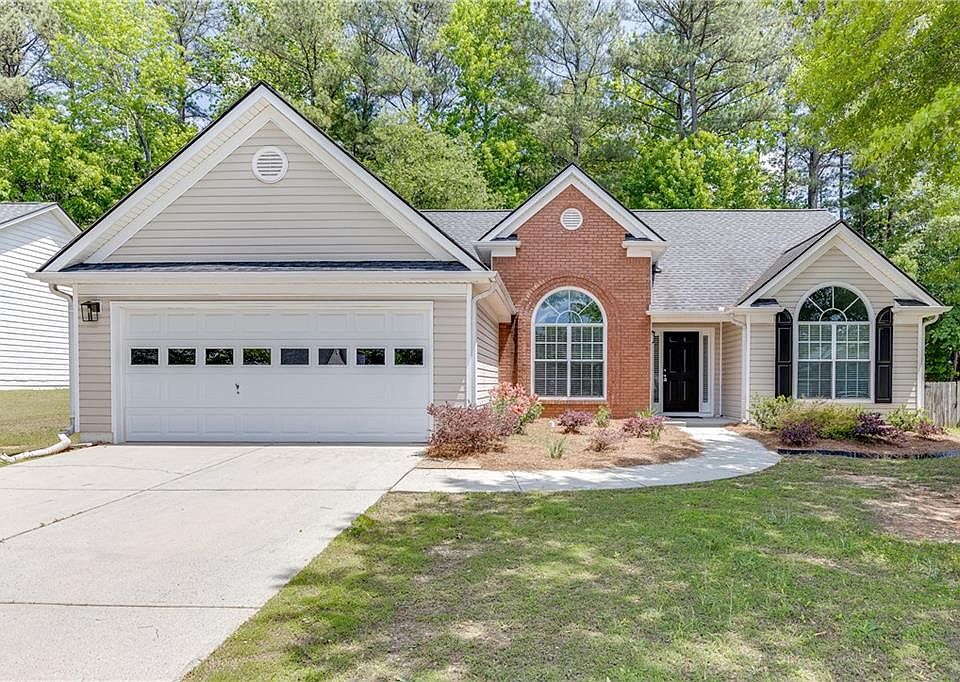 1st image of 2175 Charleston Oak Cir