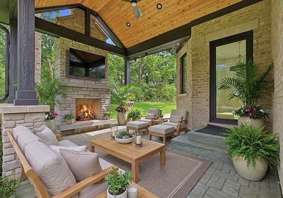 4th image of 1532 Linden Cir