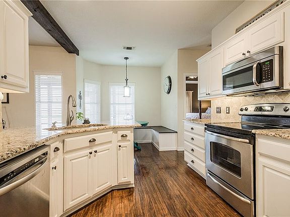 5th image of 756 Peggy Ln