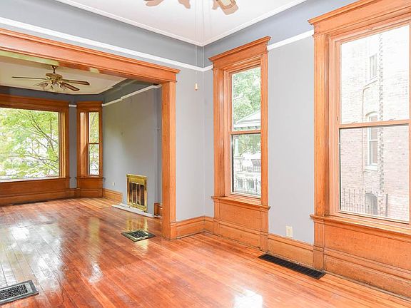 4th image of 4416 N Damen Ave #1