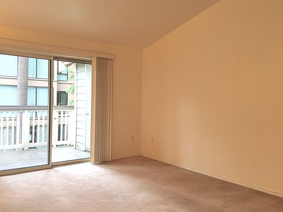 4th image of 15433 Country Club Dr Unit D303