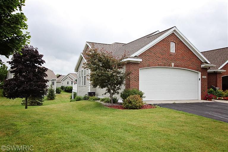 1st image of 4745 Charleston Ct