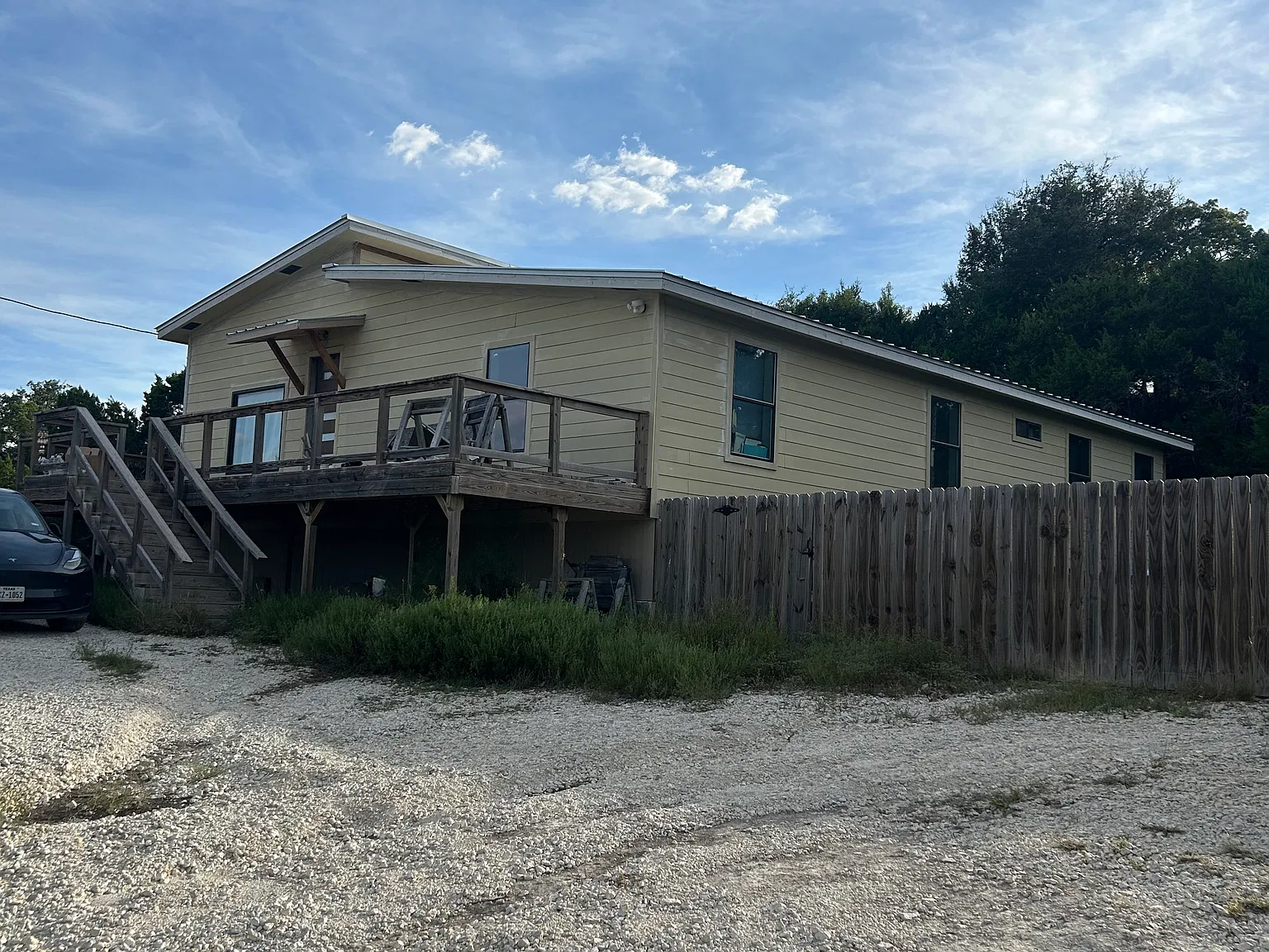 3 bed, 2000 sqft, $2,200 — Photo 1