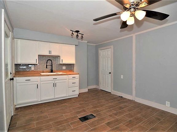 5th image of 1124 Bayard Park Dr #A