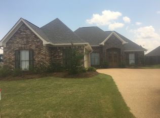 110 Emerald Dr, Brandon, MS 39047