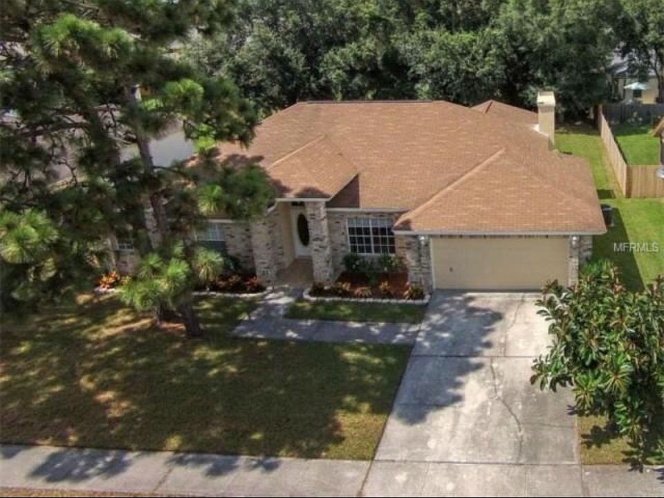 1st image of 20337 Melville St