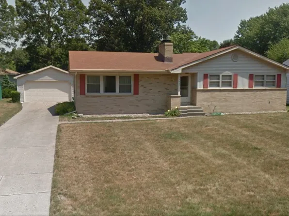 7038 Willard Ave SE, Grand Rapids, MI 49548