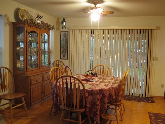 4th image of 6709 Eastmont Dr