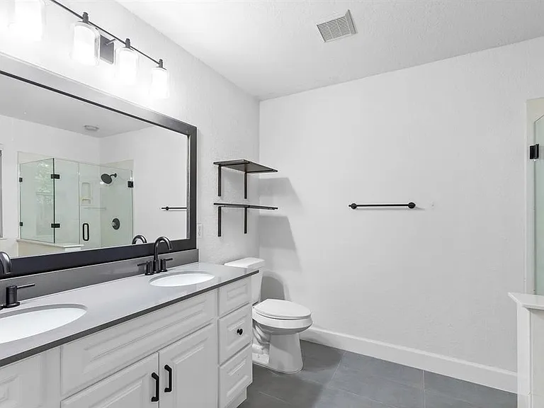 617 Barbara Way — Photo 10