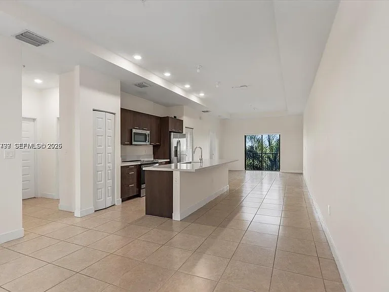 8031 NW 104th Ave #31 — Photo 5