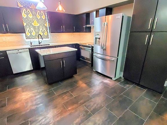 4th image of 3313 Barberry Ln