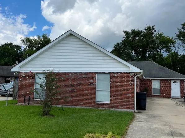 178 S Concord Rd #A, Belle Chasse, LA 70037