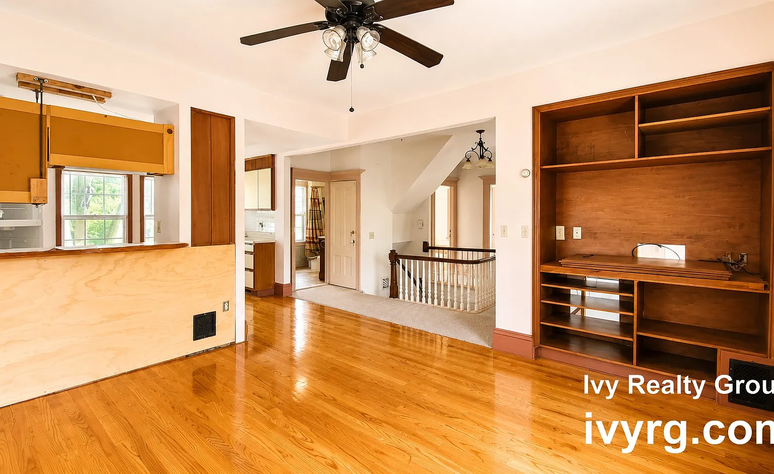 3 bed, 1.0 bath, 1000 sqft, $2,650 — Photo 4