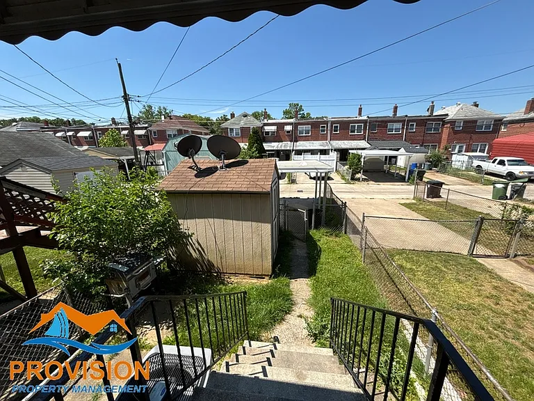 120 Kingston Rd — Photo 26