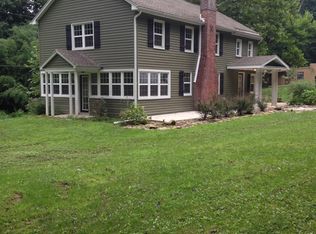 1815 N Hills Rd, York, PA 17406