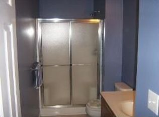 209 Fieldstone Ln, Newark, DE 19702