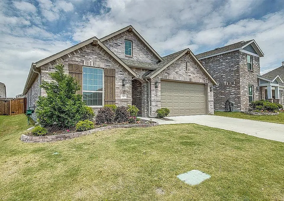 1625 Meadow Trail Ln