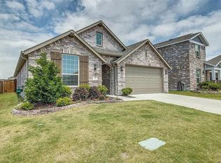 1625 Meadow Trail Ln, Aubrey, TX 76227