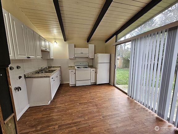 3rd image of 5720 62nd Street W