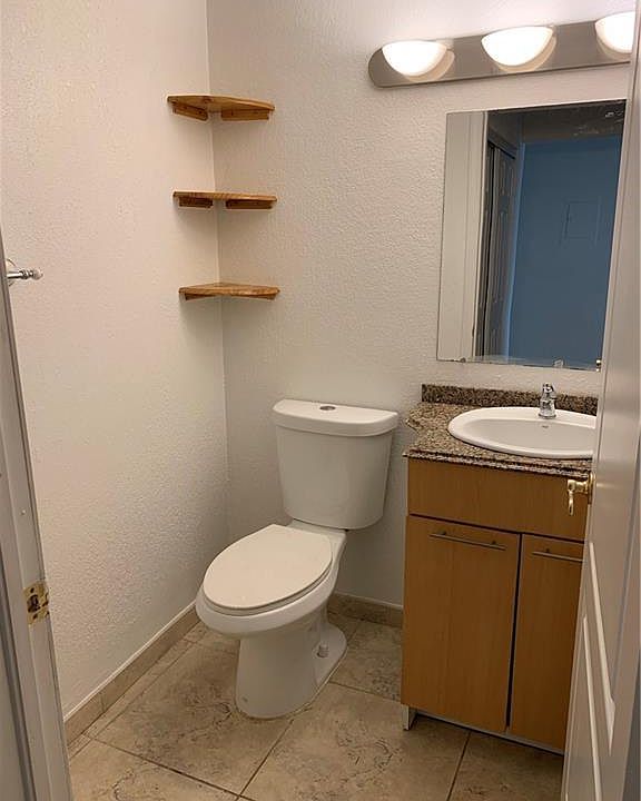 Unit Photo